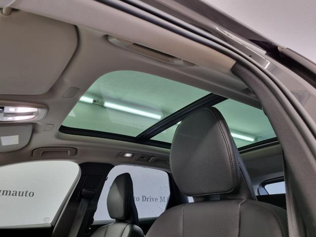 VOLVO XC60 B5 (d) AWD Geartronic Momentum Pro