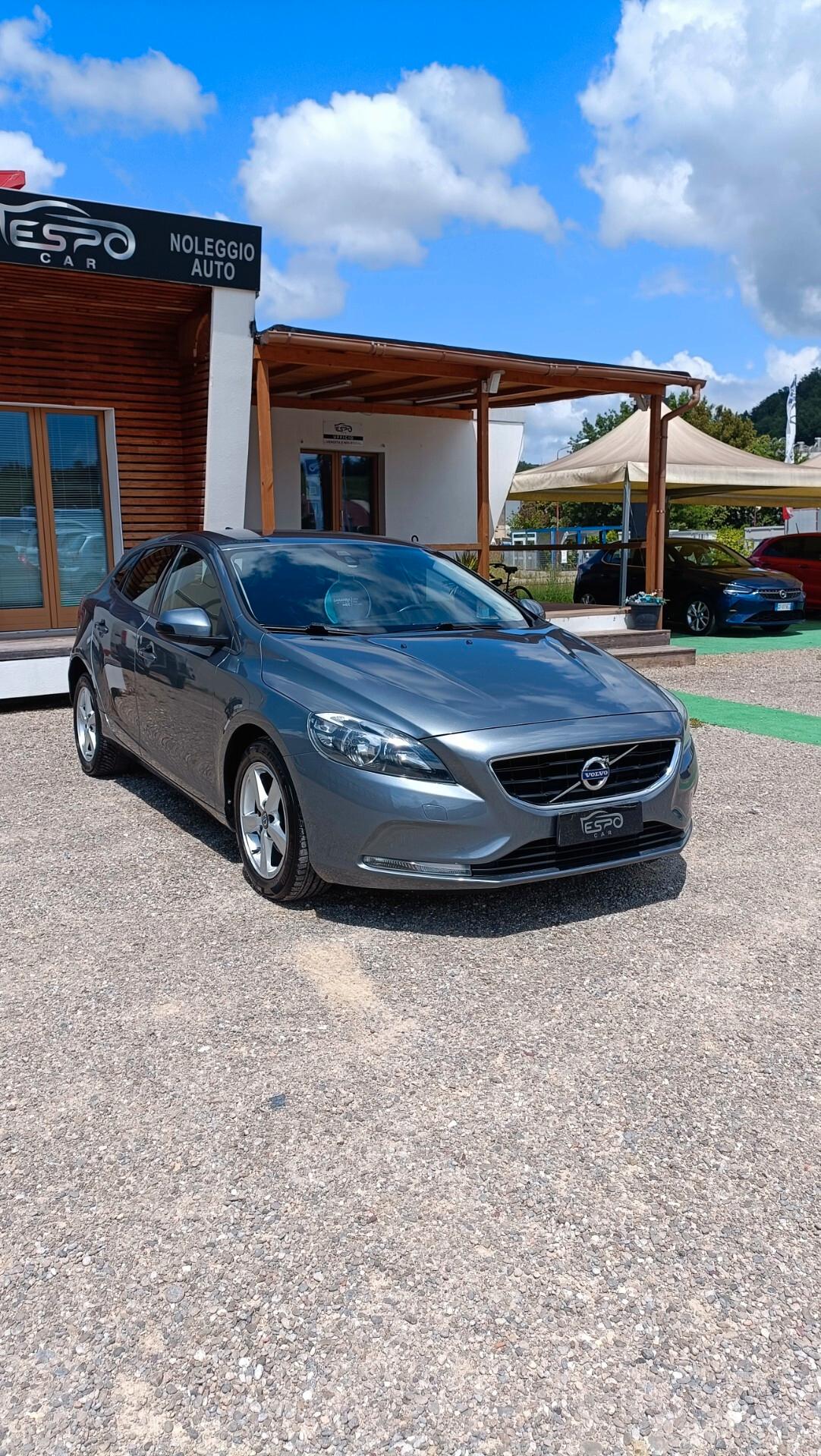 Volvo V40 D2 Momentum