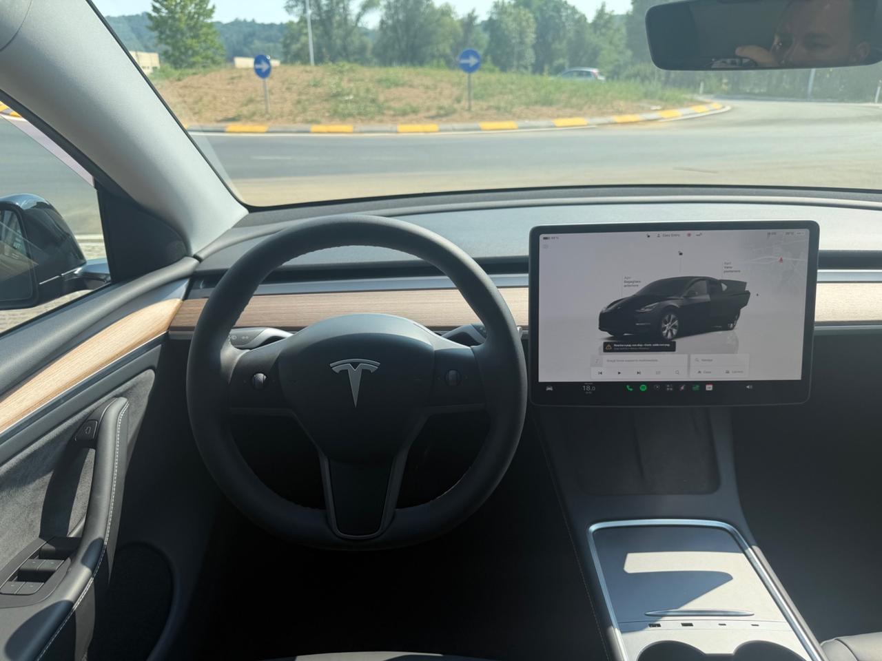 Tesla Model Y RWD