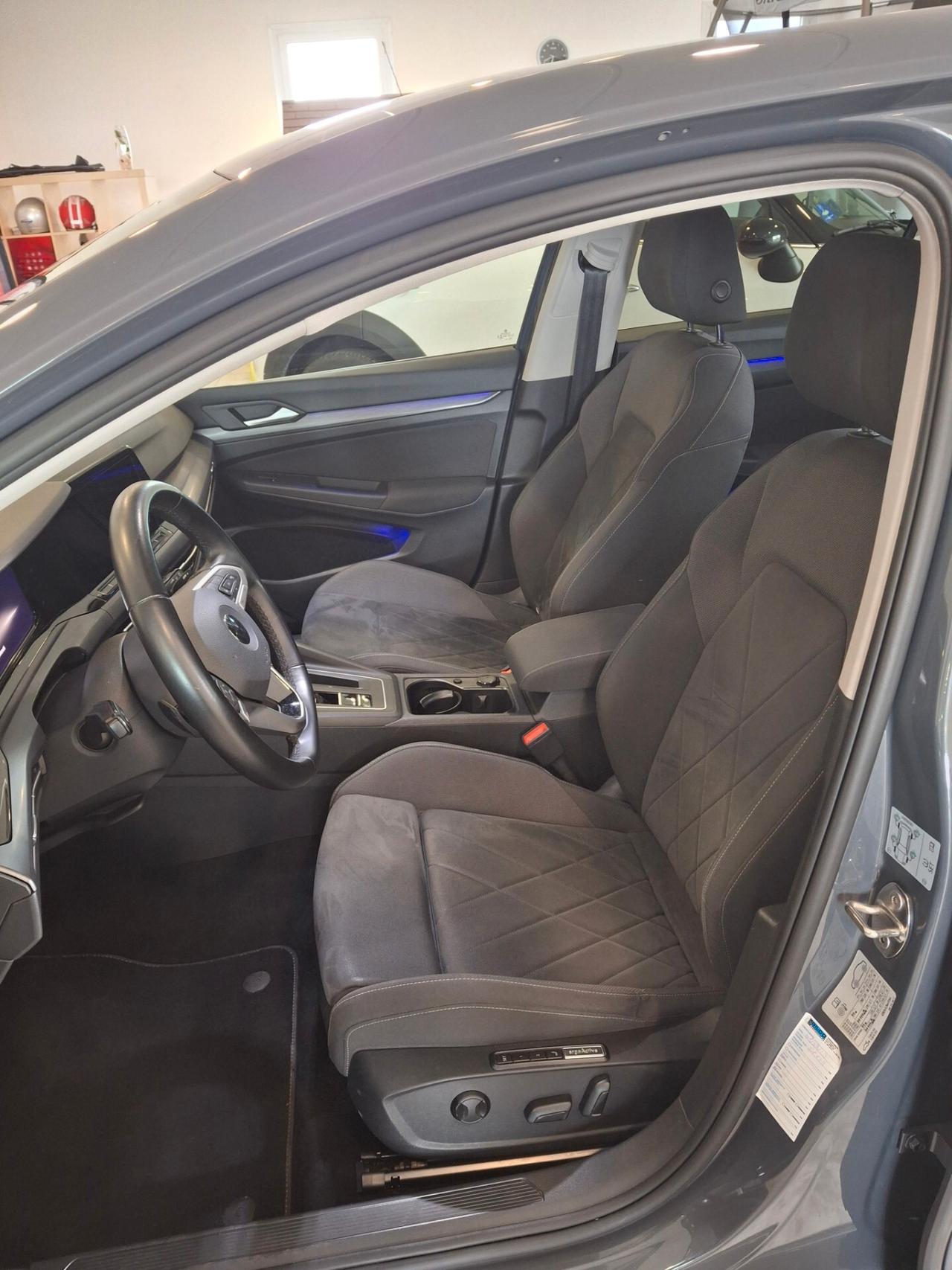 Volkswagen Golf 2.0 TDI 150 CV DSG SCR Style