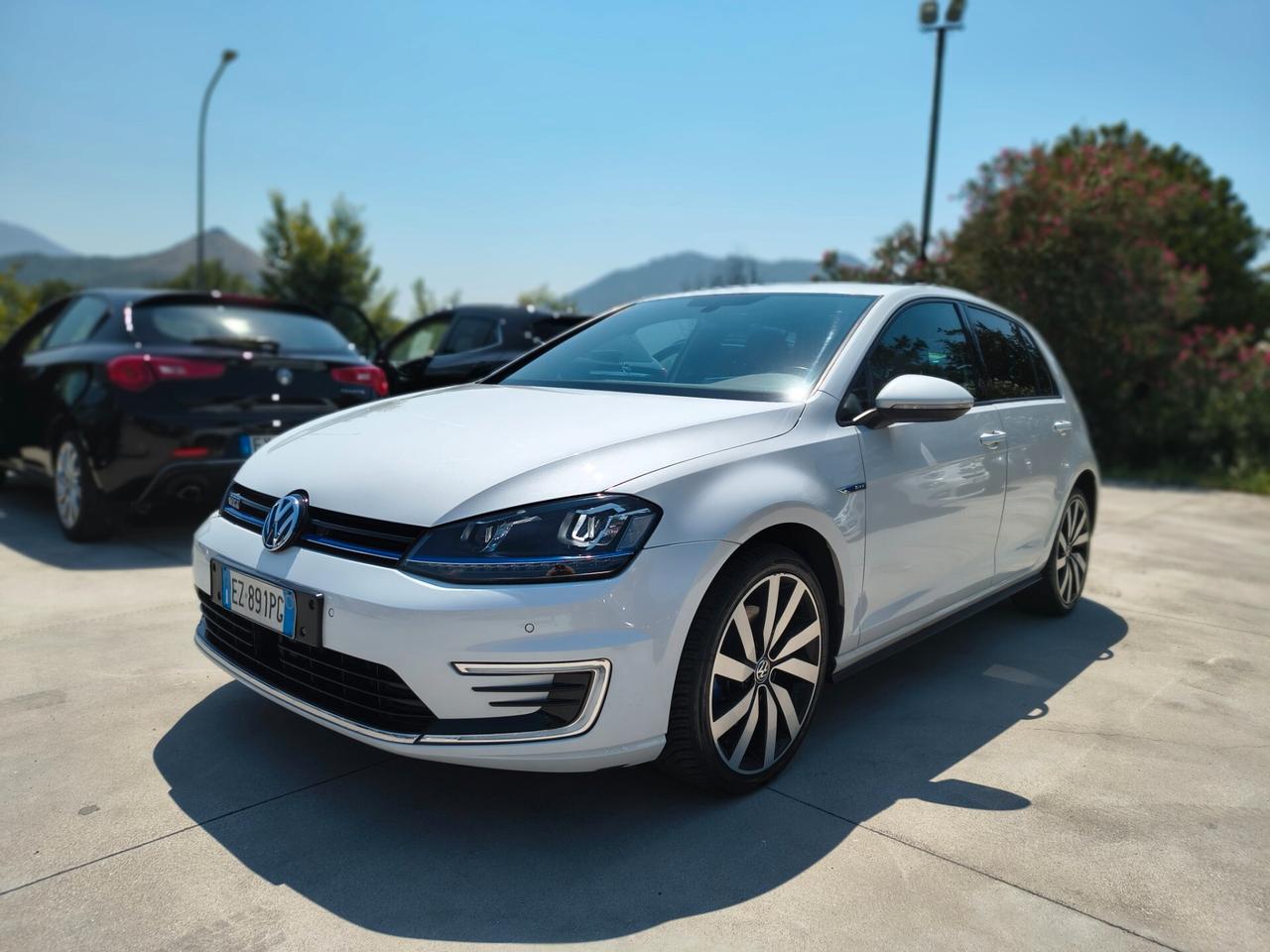 VW Golf GTE 1.4 TSI DSG Plug-In-Hybrid