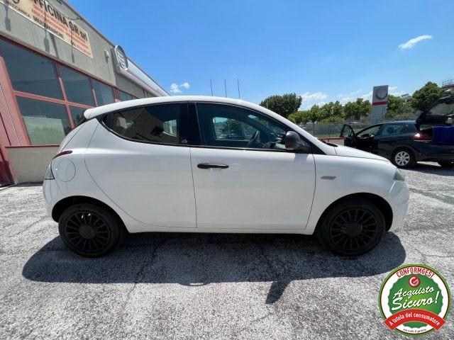 LANCIA Ypsilon 1.2 69cv GPL Ecochic Elefantino Blu