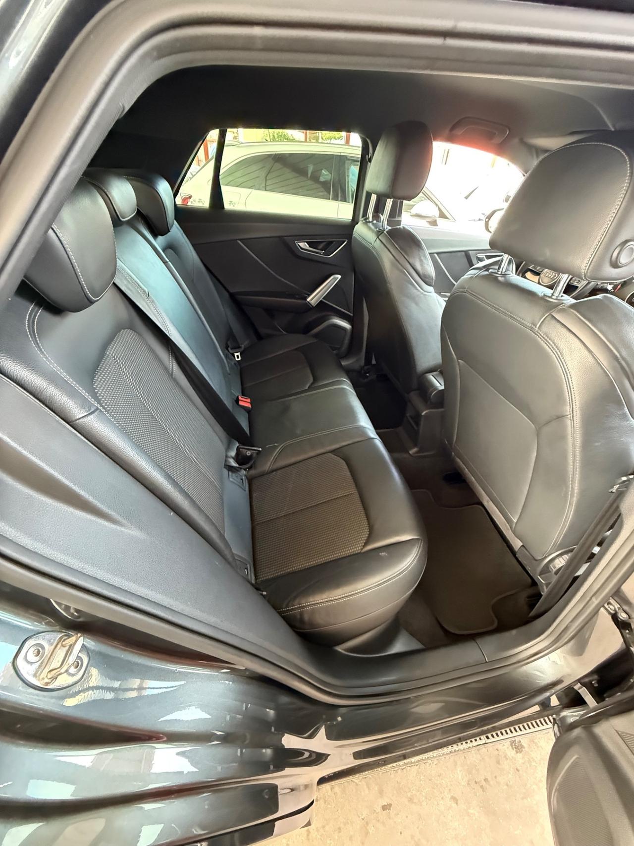 Q2 1.6 TDI-S tronic-Sline-rate-dsg-rate