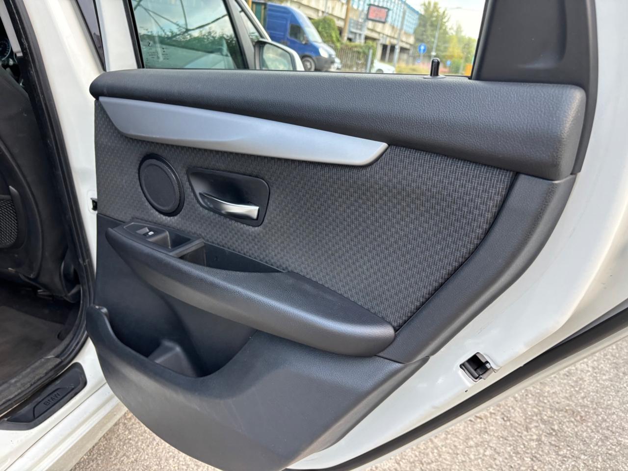 Bmw 2er Active Tourer 214d Luxury OK NEOPATENTATI