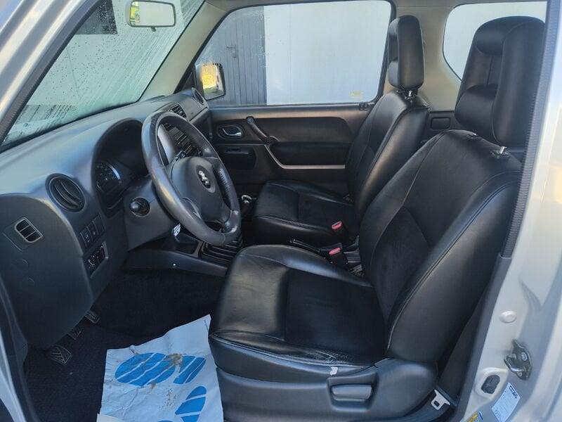 Suzuki Jimny Jimny 1.3i 16V cat 4WD JLX