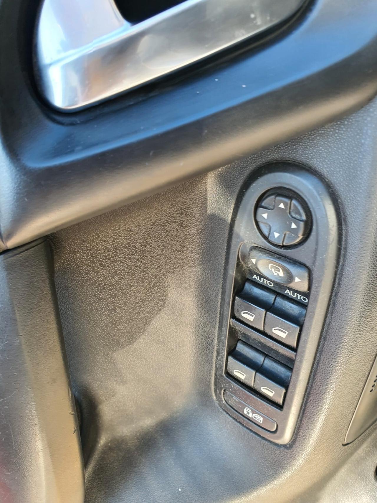 Citroen C3 BlueHDi 1.4hdi 75cv full