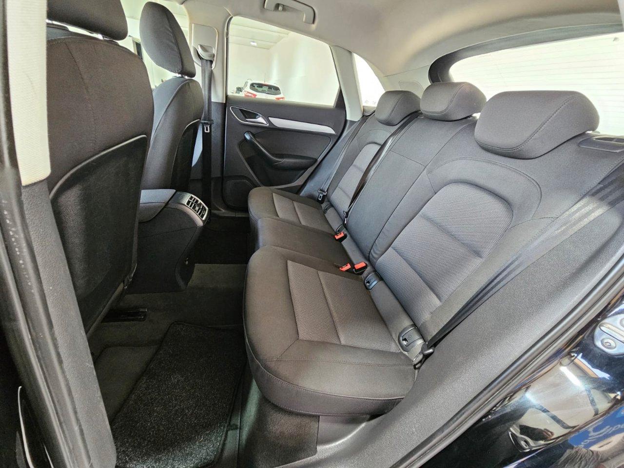 Audi Q3 2.0 tdi Business 120cv