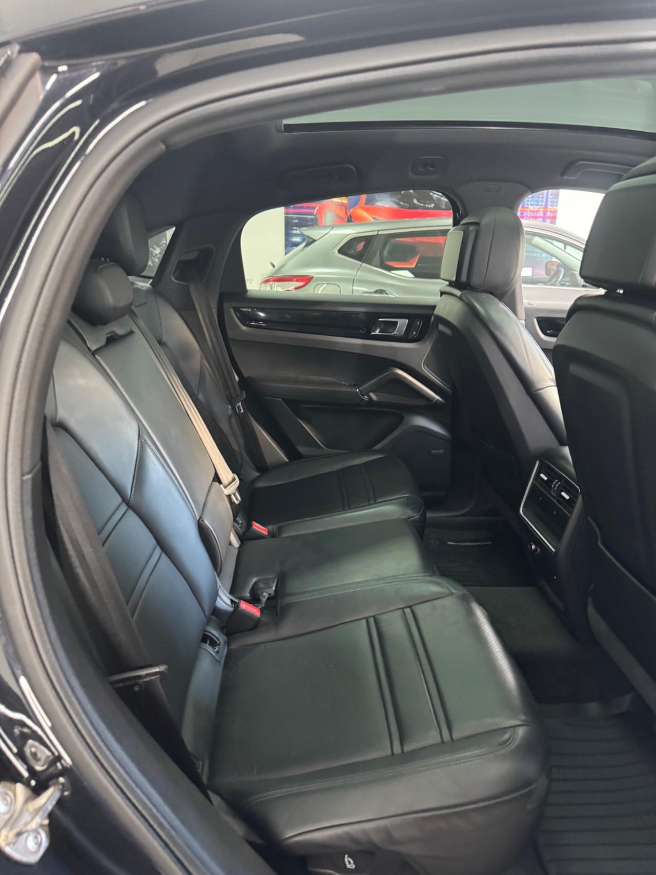 Porsche Cayenne Coupé 2.9 V6 S Platinum Edition
