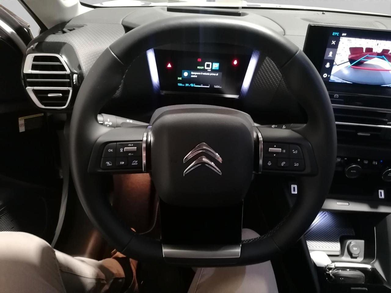 Citroen C4 X e-C4 X motore elettrico 136 CV Shine