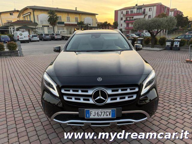 MERCEDES-BENZ GLA 200 d Automatic Sport
