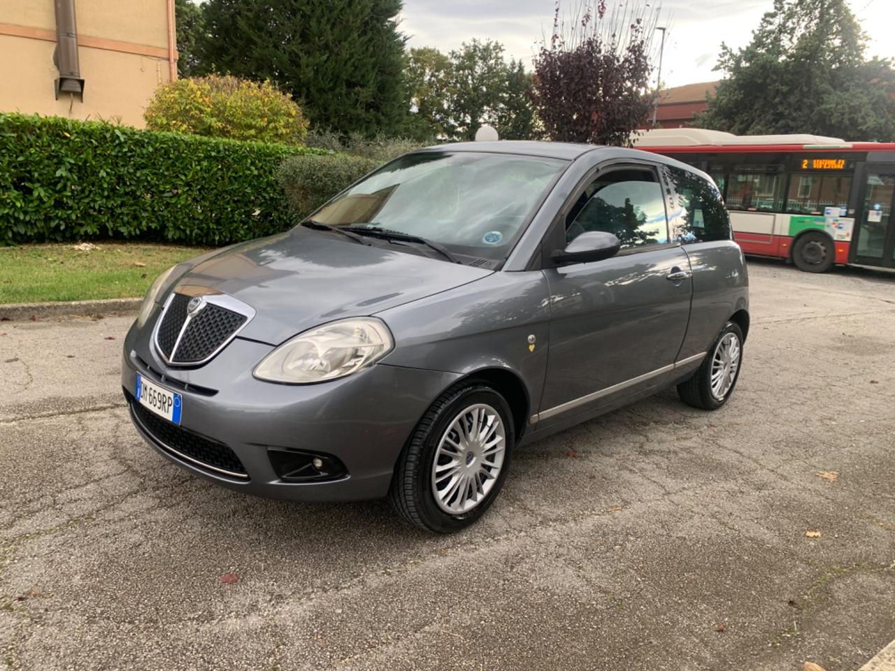 Lancia Ypsilon 1.2 modamilano restailing