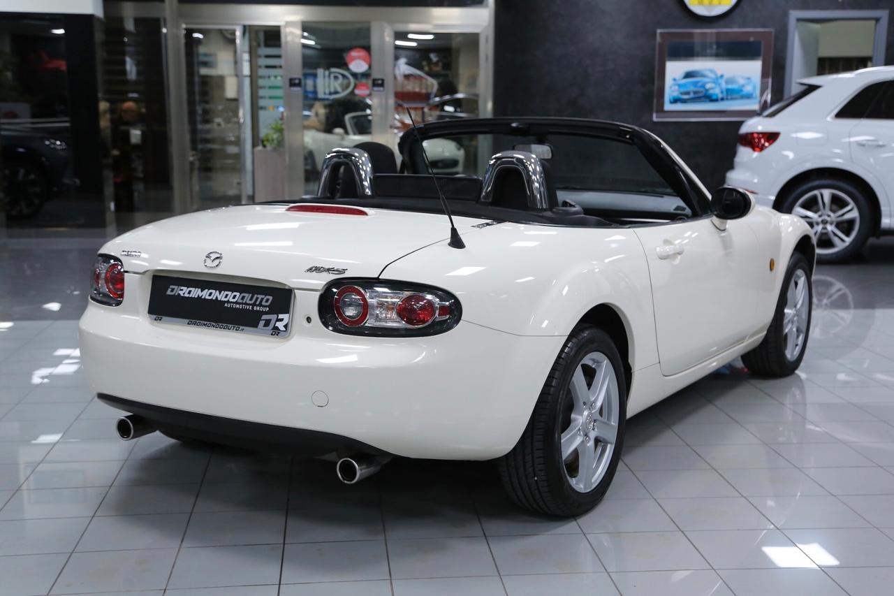 Mazda MX-5 Roadster Coupé 1.8L Wind