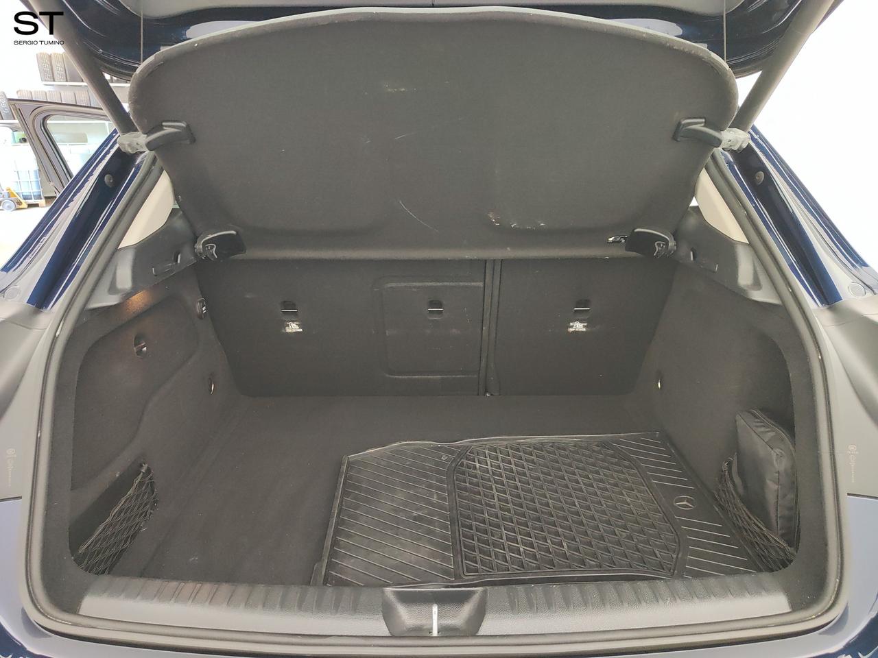 Mercedes-Benz GLA (X156) - GLA 180 d Executive