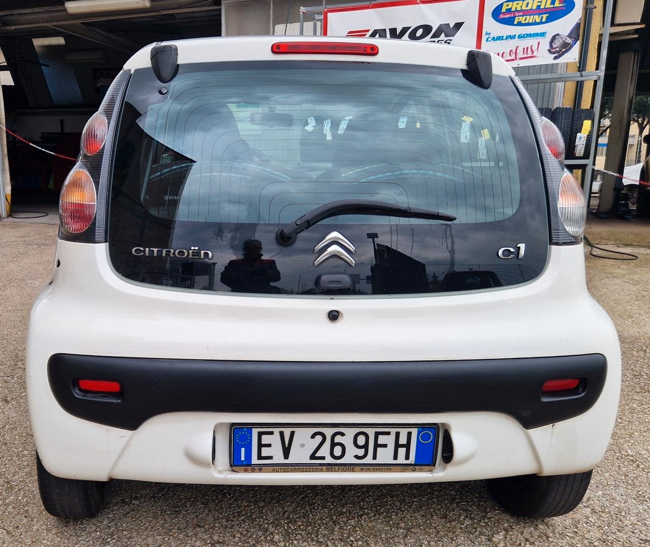 Citroen C1 benzina 5 porte neopatentati