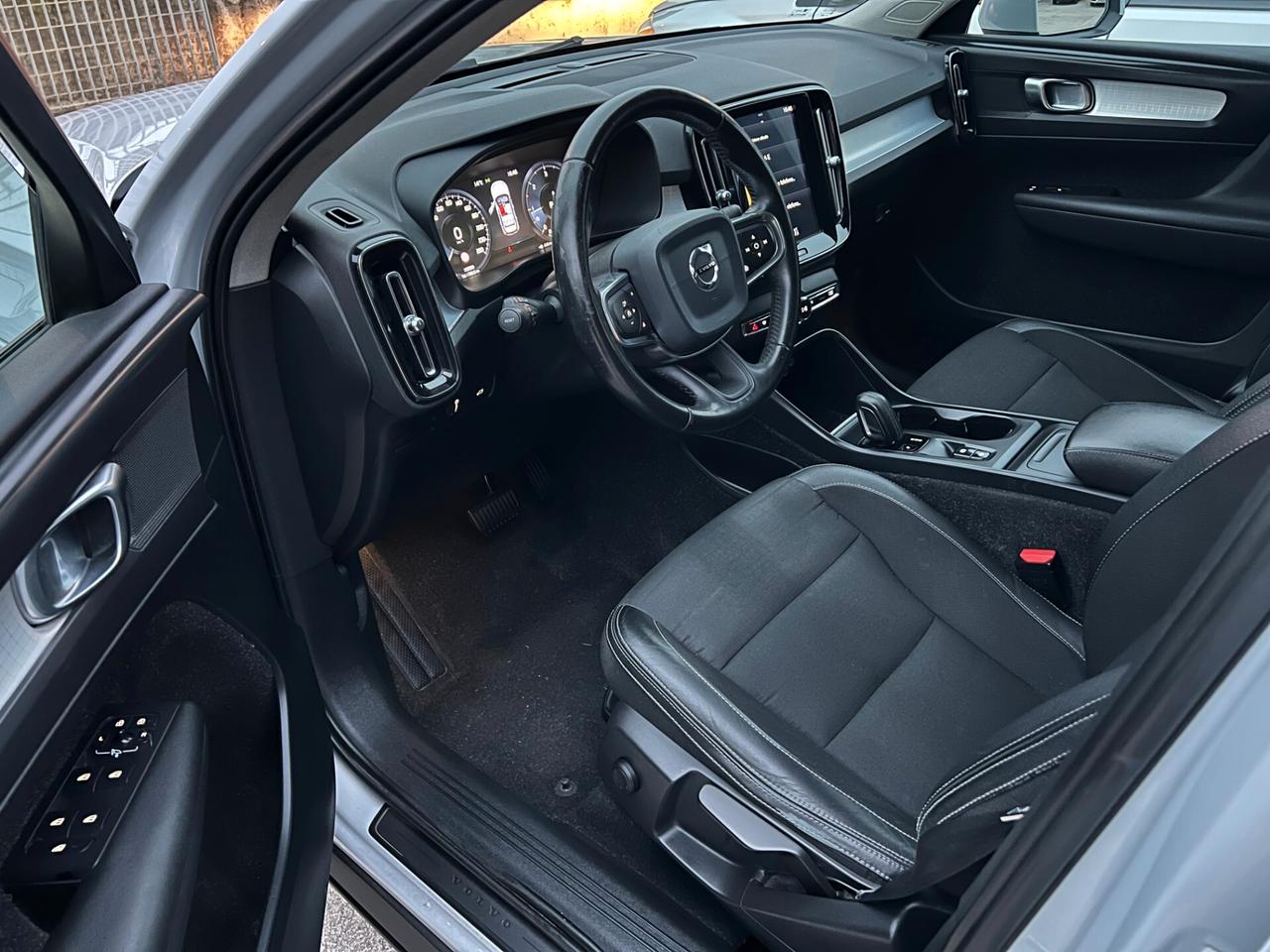 Volvo XC40 / UNICA PROPRIETARIA