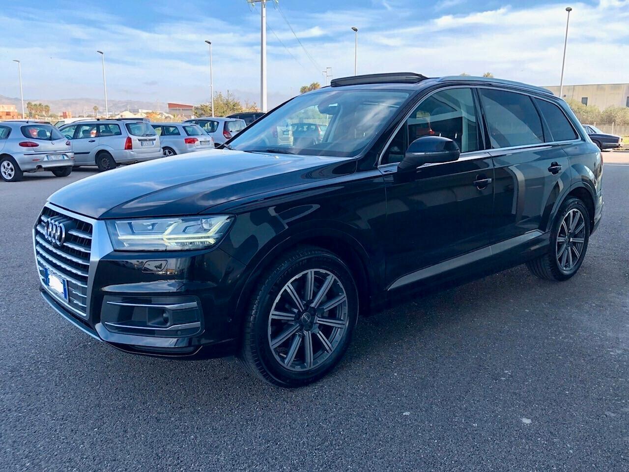 AUDI Q7 3.0 TDI 272 CV QUATTRO TIPTRONIC BUSINESS PLUS, VETTURA CON 7 POSTI