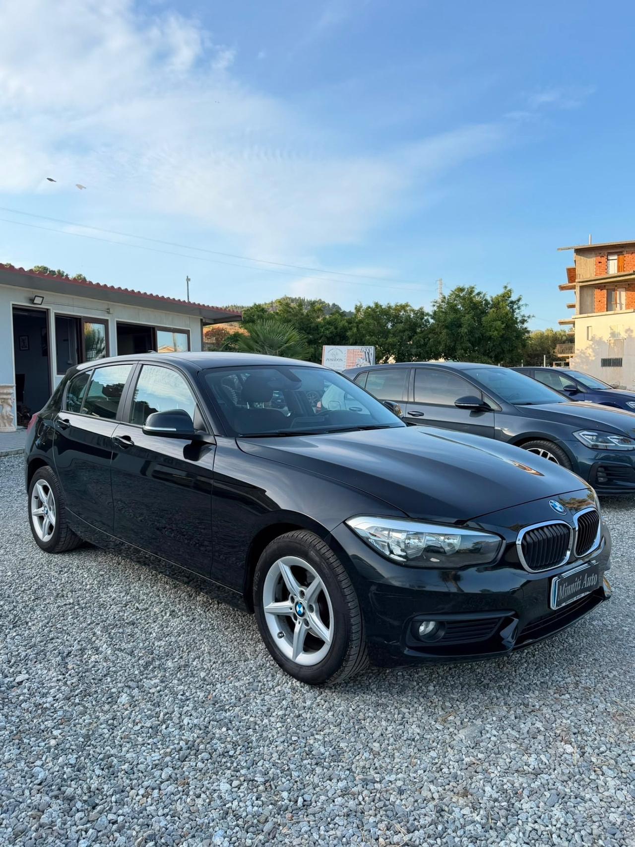 Bmw 116 116d 5p. Urban