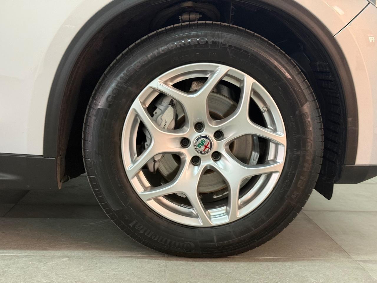 Alfa Romeo Stelvio 2.2 Turbodiesel 190 CV AT8 Q4 Business