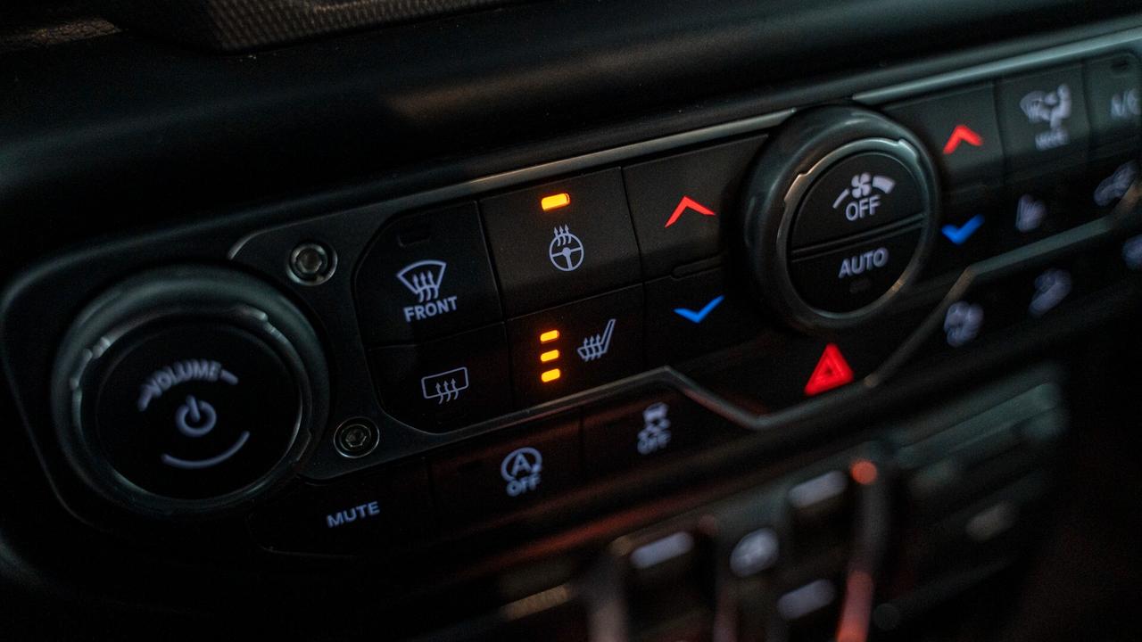 Jeep Wrangler UNLIMITED 2.2 MJT II SAHARA AUTO 200 CV XENO PELLE