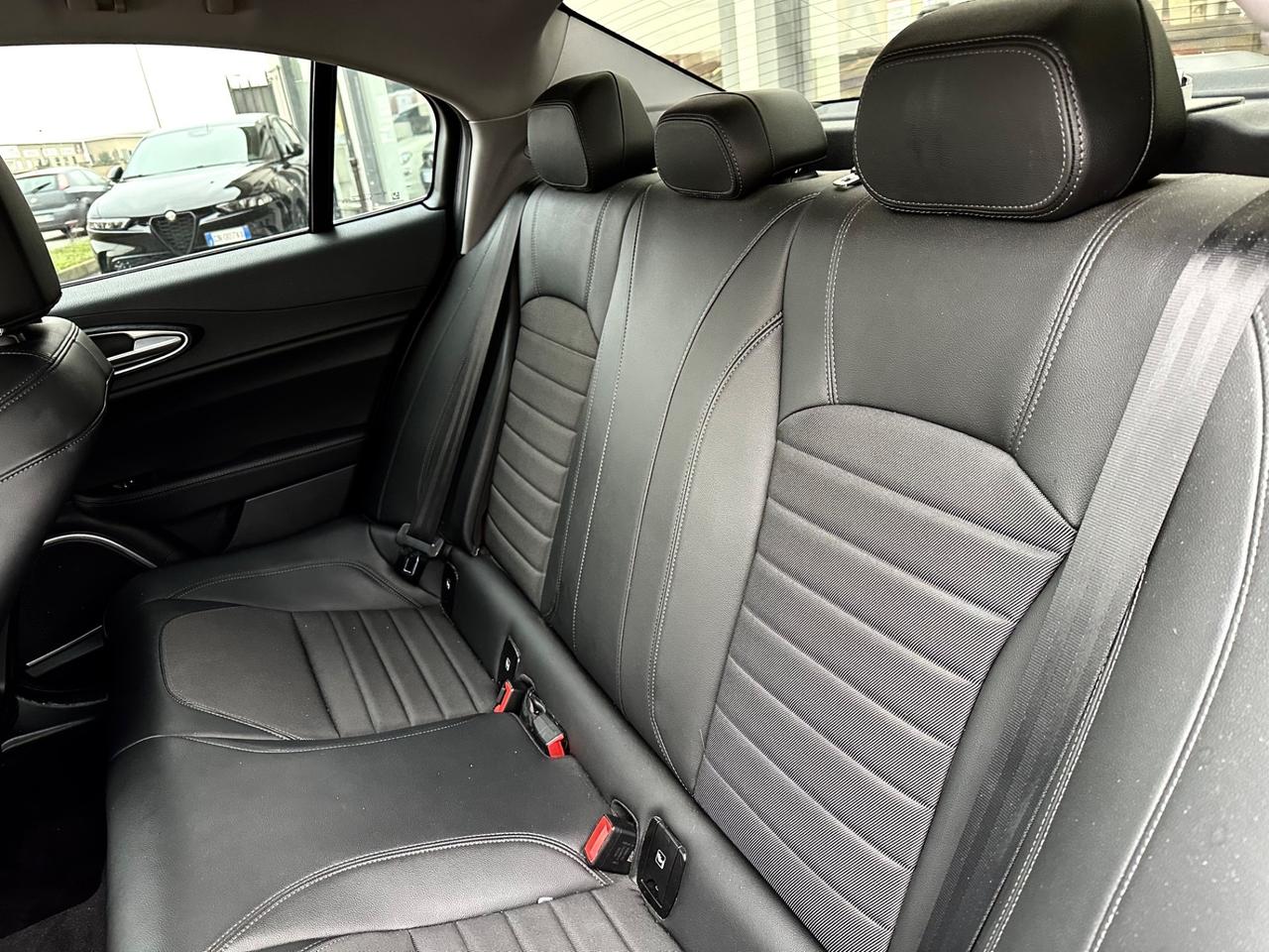 Alfa Romeo Giulia 2.0 Turbo 200 CV AT8 Executive