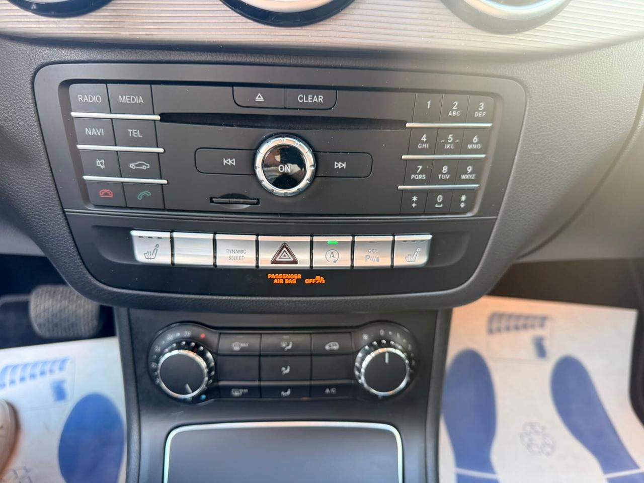 Mercedes-benz B 180 Premium