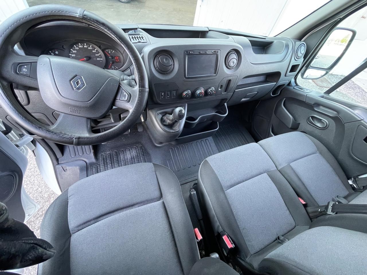 Renault Master T35 2.3 dCi 131 cv