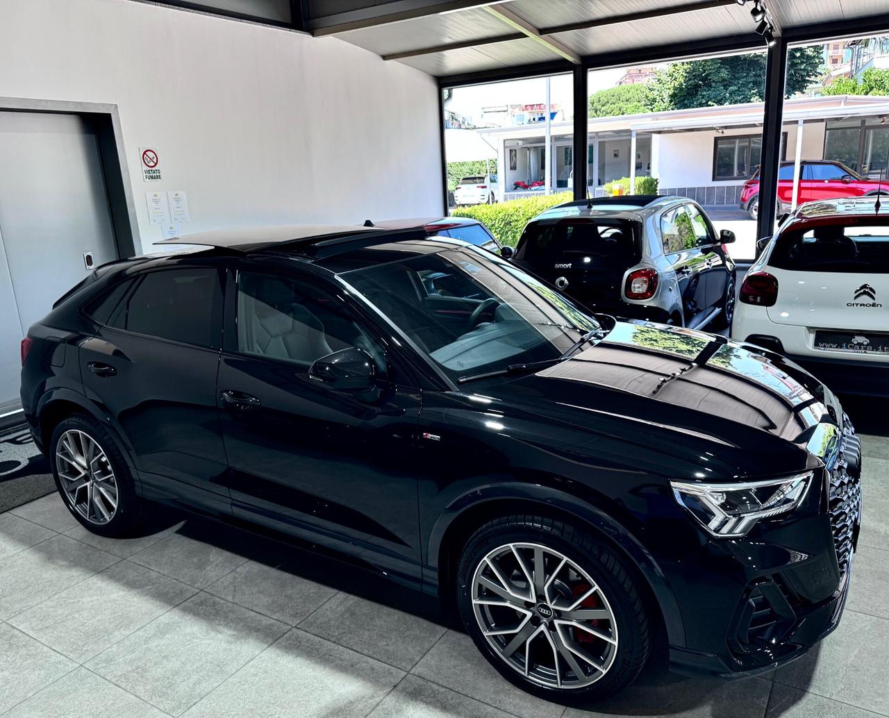Audi Q3 40 2.0 TDI 193CV Quattro S-Line Identity Black