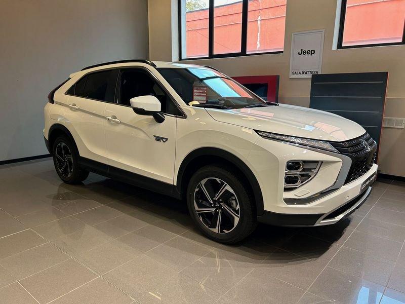 Mitsubishi Eclipse Cross 2.4 MIVEC 4WD PHEV Instyle SDA Pack 0