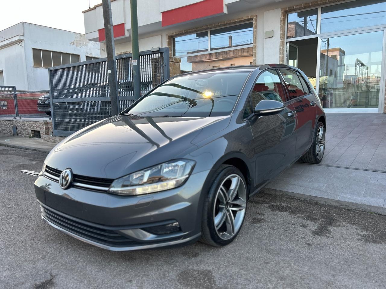 Volkswagen Golf 7.5 1.6 TDI 110 CV Highline BlueMotion-2017