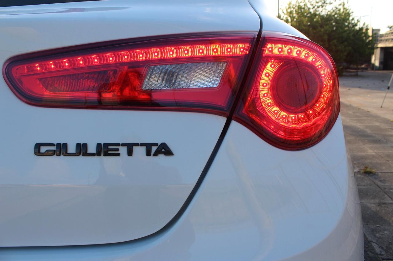 Alfa Romeo Giulietta 1.6 JTD TCT 120 CV Sportiva