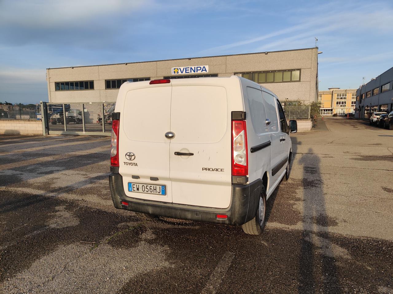 Toyota Proace Proace 2.0 D-4D PC-TN Furgone Lounge 10q