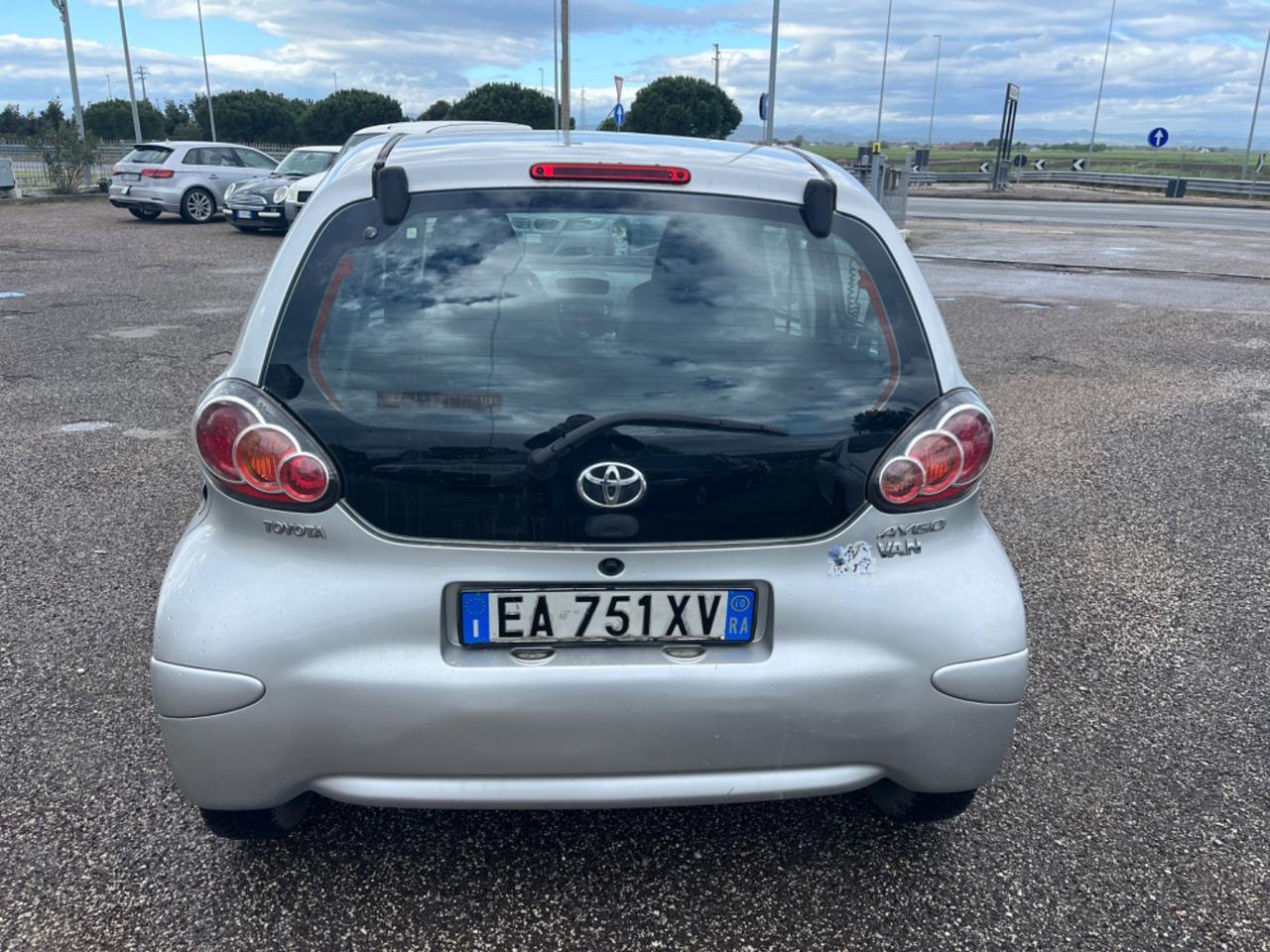 Toyota Aygo 1.0 12V VVT-i 5 porte ok neopatentati