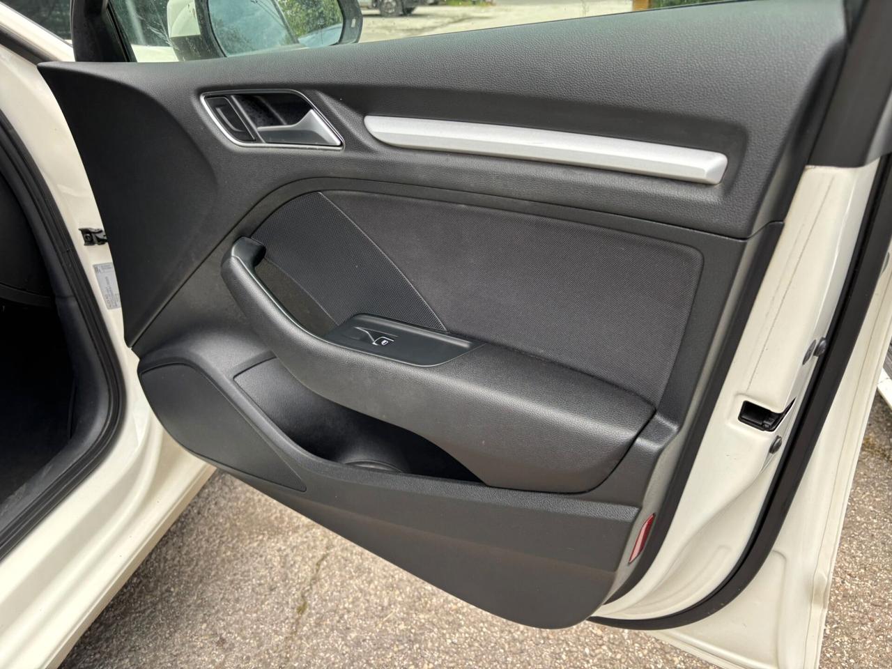 Audi A3 1.6 TDI diesel Ambition OK Neopatentati