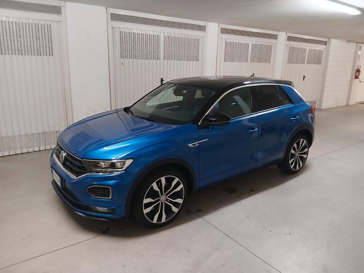 Volkswagen T-Roc 1.5 TSI ACT DSG R Line PARI AL NUOVO tua a € 312 mese