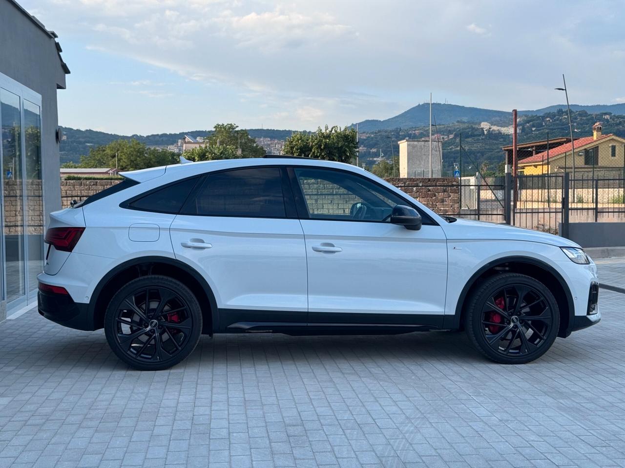 Audi Q5 40 TDI 204 CV quattro S tronic line - TETTO APRIBILE - PERFETTE CONDIZIONI