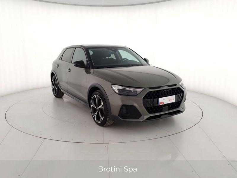 Audi A1 Sportback 30 TSI S Tronic Allstreet Identity Coontrast