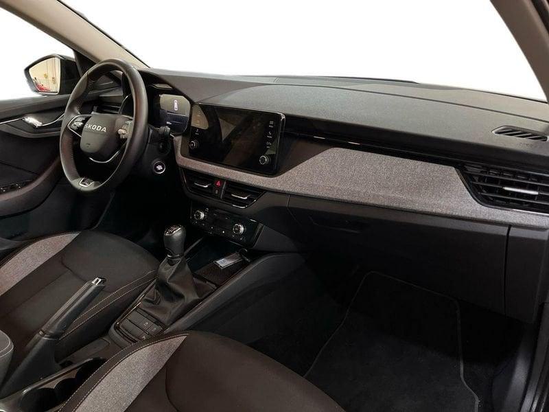 Skoda Kamiq 2024 1.0 tsi Black Dots 115cv