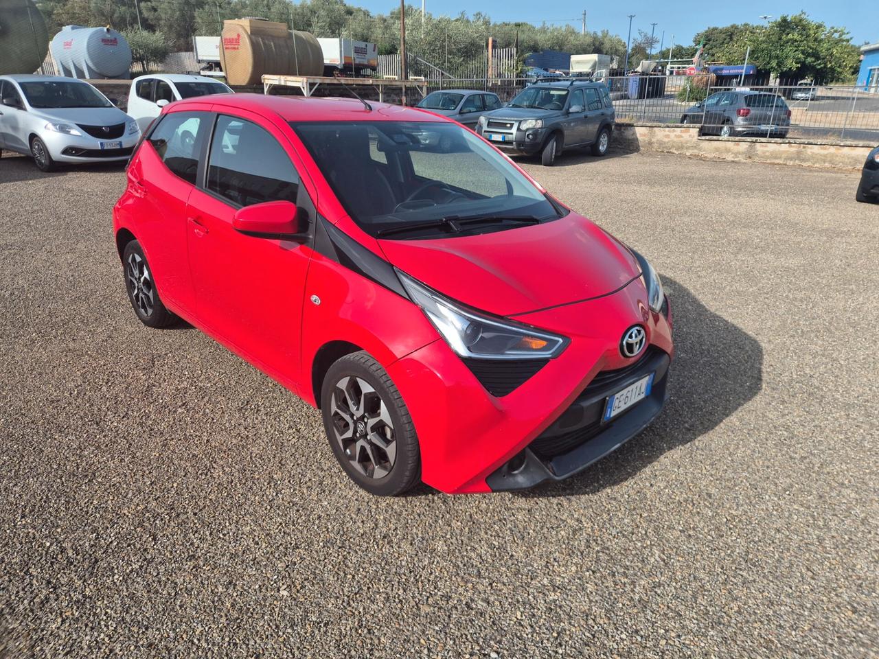 Toyota Aygo Connect 1.0 VVT-i 72 CV 5 porte x-play
