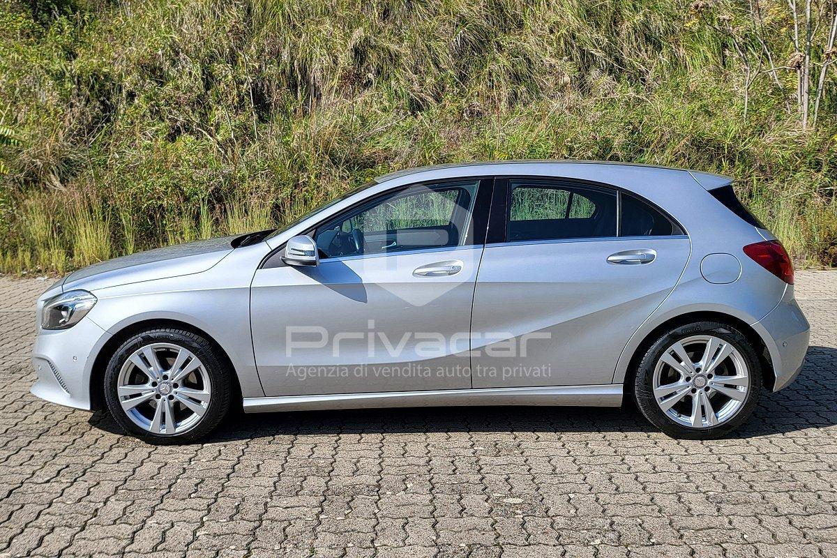 MERCEDES A 200 d Automatic Premium