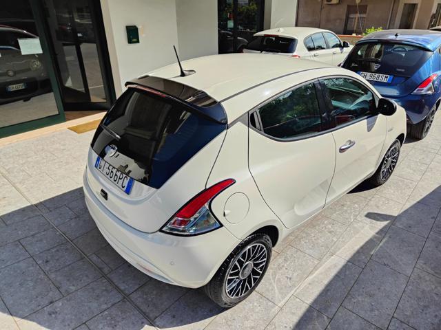 LANCIA Ypsilon 1.0 FireFly 5 porte S&S Hybrid Platino