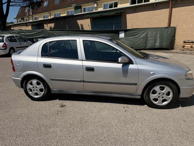 OPEL Astra 1.6i 16V cat 5p Club senza nessun lavoro da fare