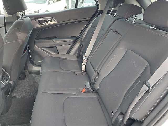 Kia Sportage 1.6 CRDi MHEV DCT Business