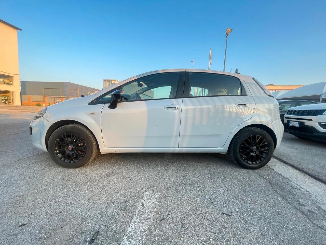 Fiat Punto Evo 1.3 Mjt 90 CV 5 porte Dualogic Dynamic