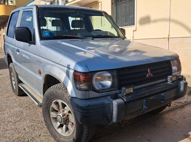 MITSUBISCHI pajero 2500 diesel MOTORE NUOVO