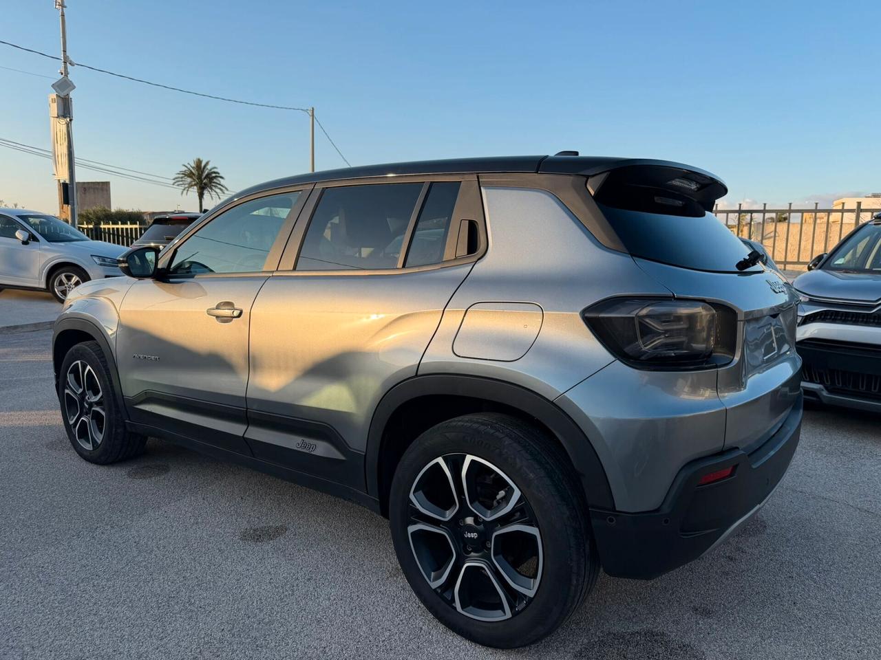 Jeep Avenger 1.2 Turbo 100 CV Summit