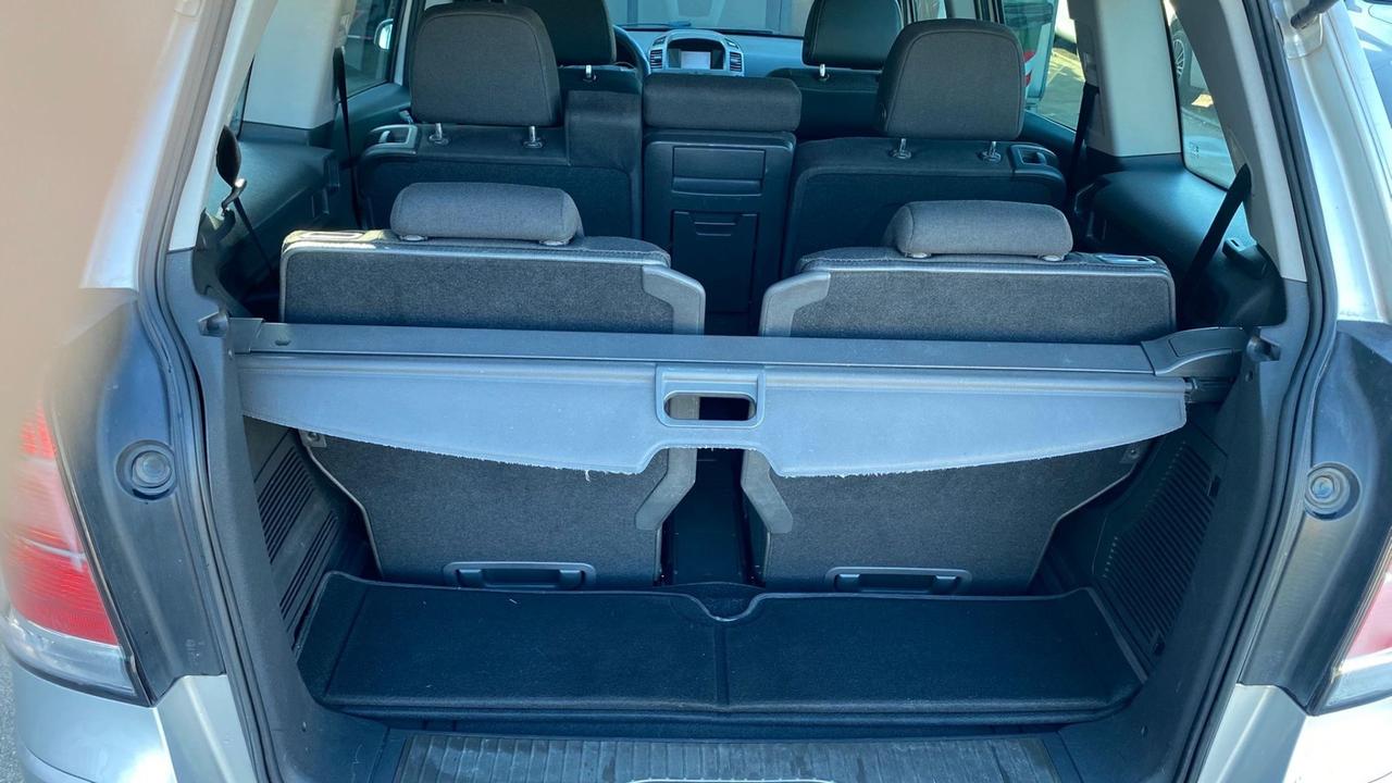 Opel Zafira 1.8 16V VVT Enjoy