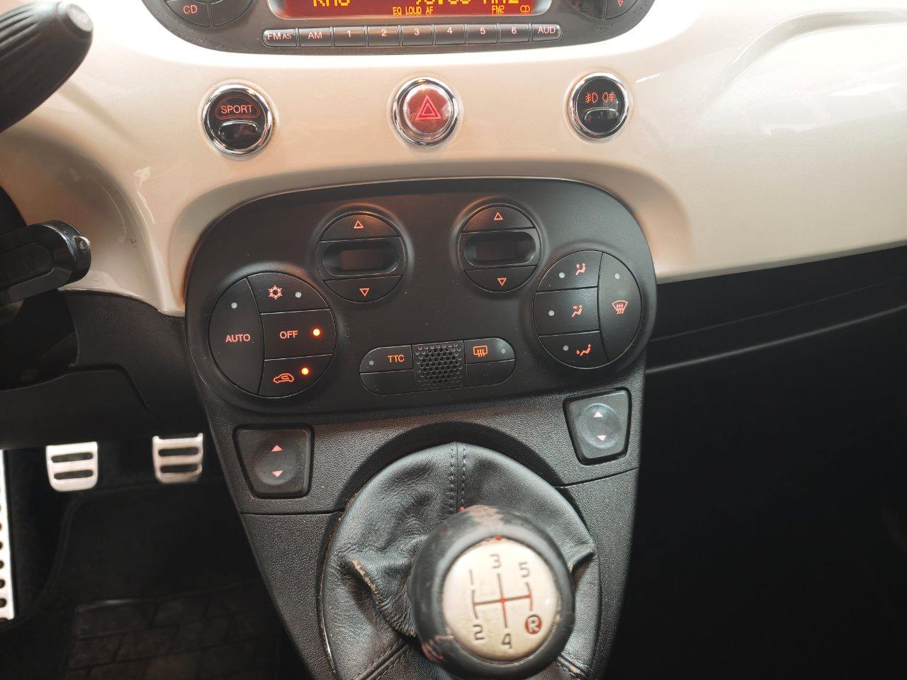 Abarth 500 1.4 16v turbo t-jet 135cv LEGGI