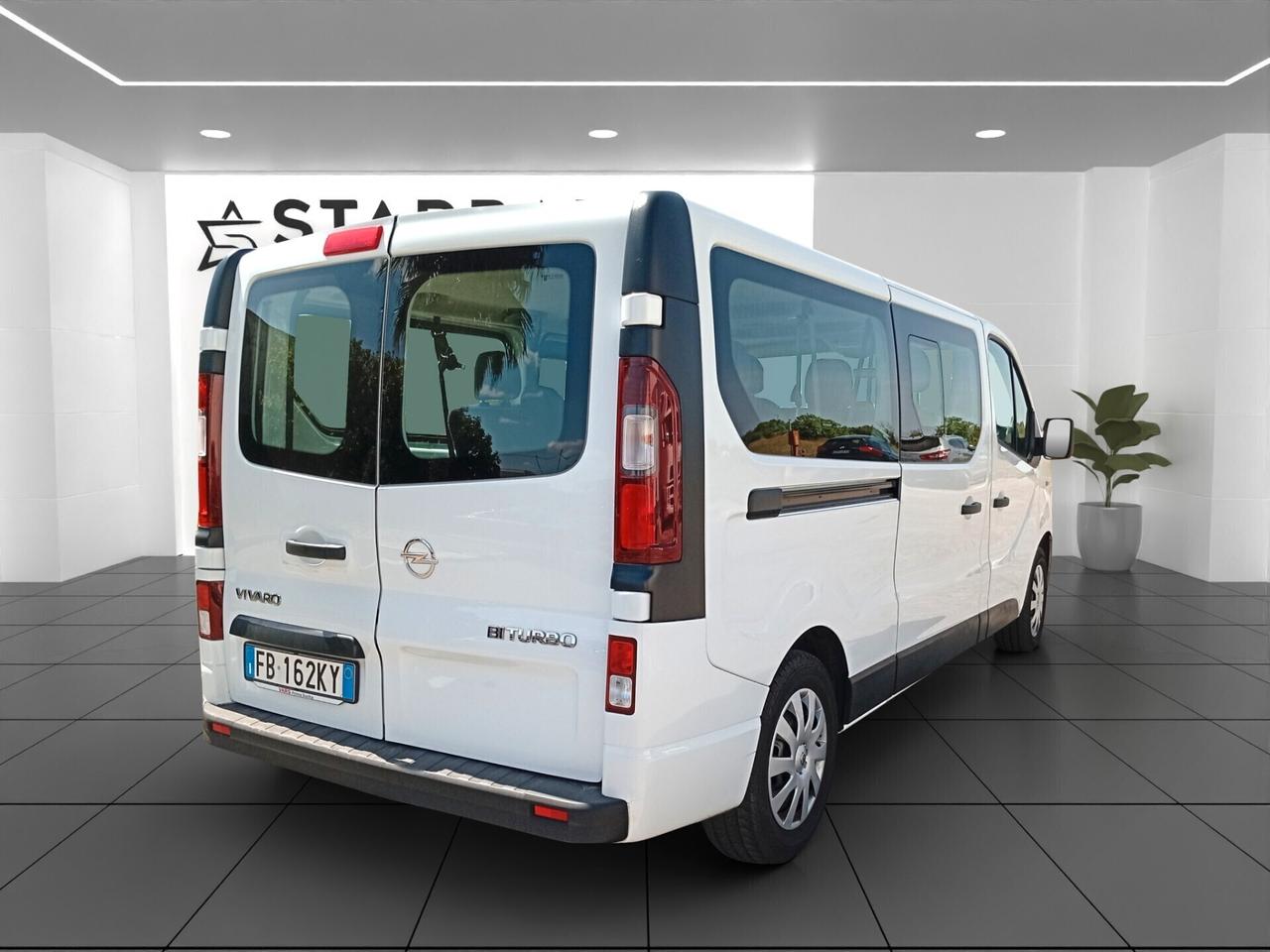 Vivaro 29 1.6 Combi LUNGO 9 POSTI