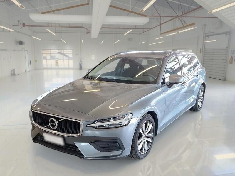 VOLVO V60 B4 D autom. Momentum Business WAGON