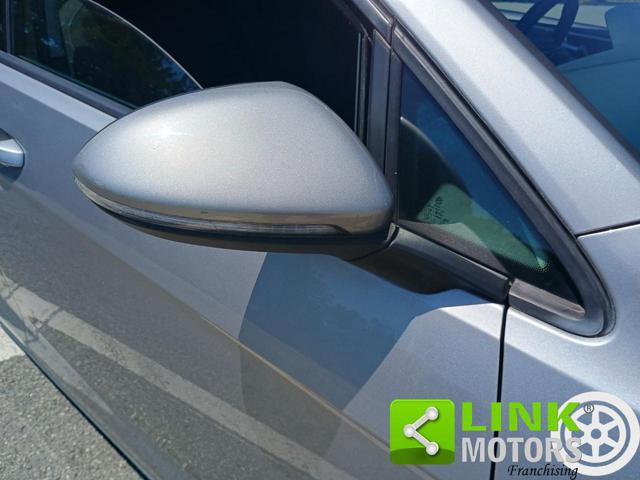 VOLKSWAGEN Golf Business 1.4 TSI 140 CV DSG 5p. Highline BlueMot.